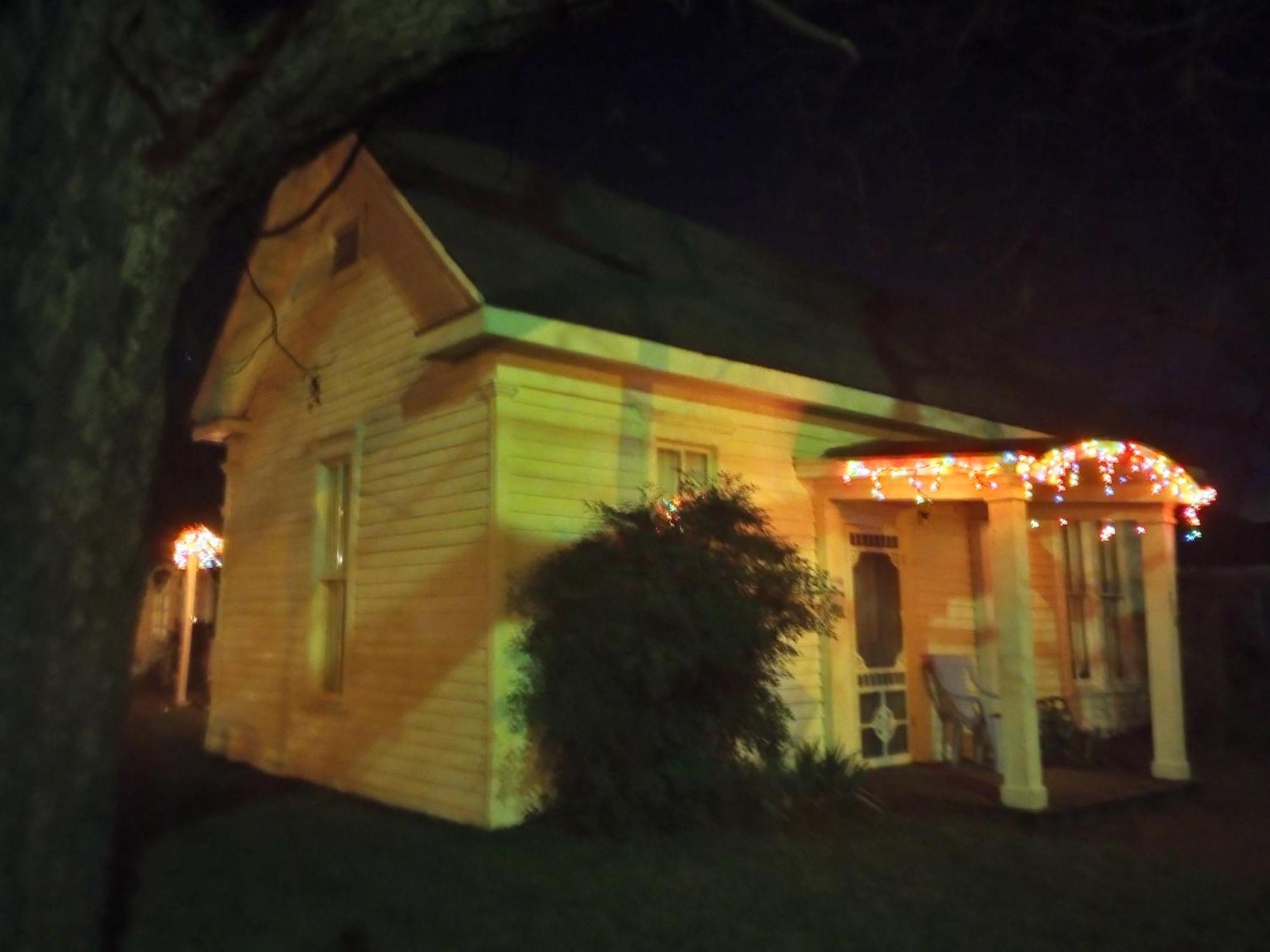 Carleton House Bed And Breakfast Bonham Εξωτερικό φωτογραφία