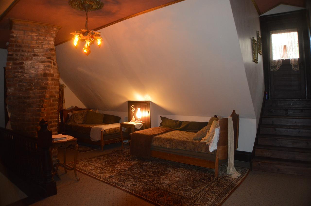 Carleton House Bed And Breakfast Bonham Εξωτερικό φωτογραφία
