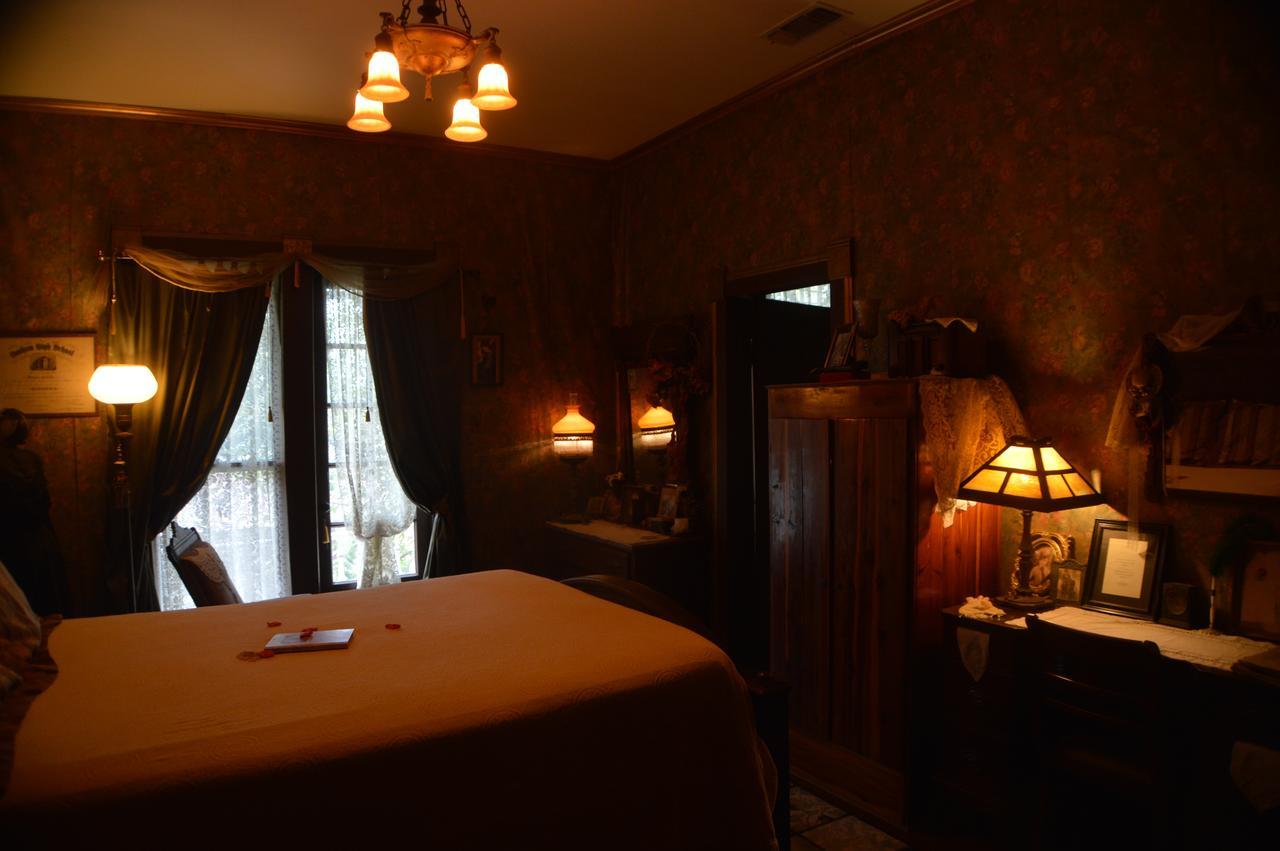 Carleton House Bed And Breakfast Bonham Εξωτερικό φωτογραφία