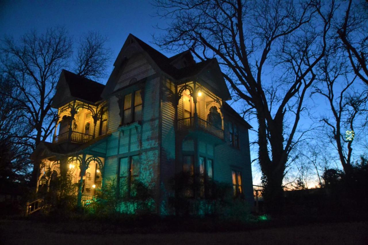 Carleton House Bed And Breakfast Bonham Εξωτερικό φωτογραφία